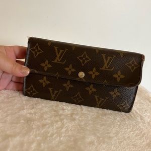 Louis Vuitton Sarah Wallet CA0192